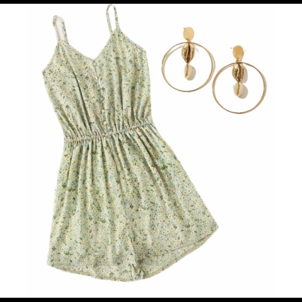 ✨PLUS Green Floral Cami Romper